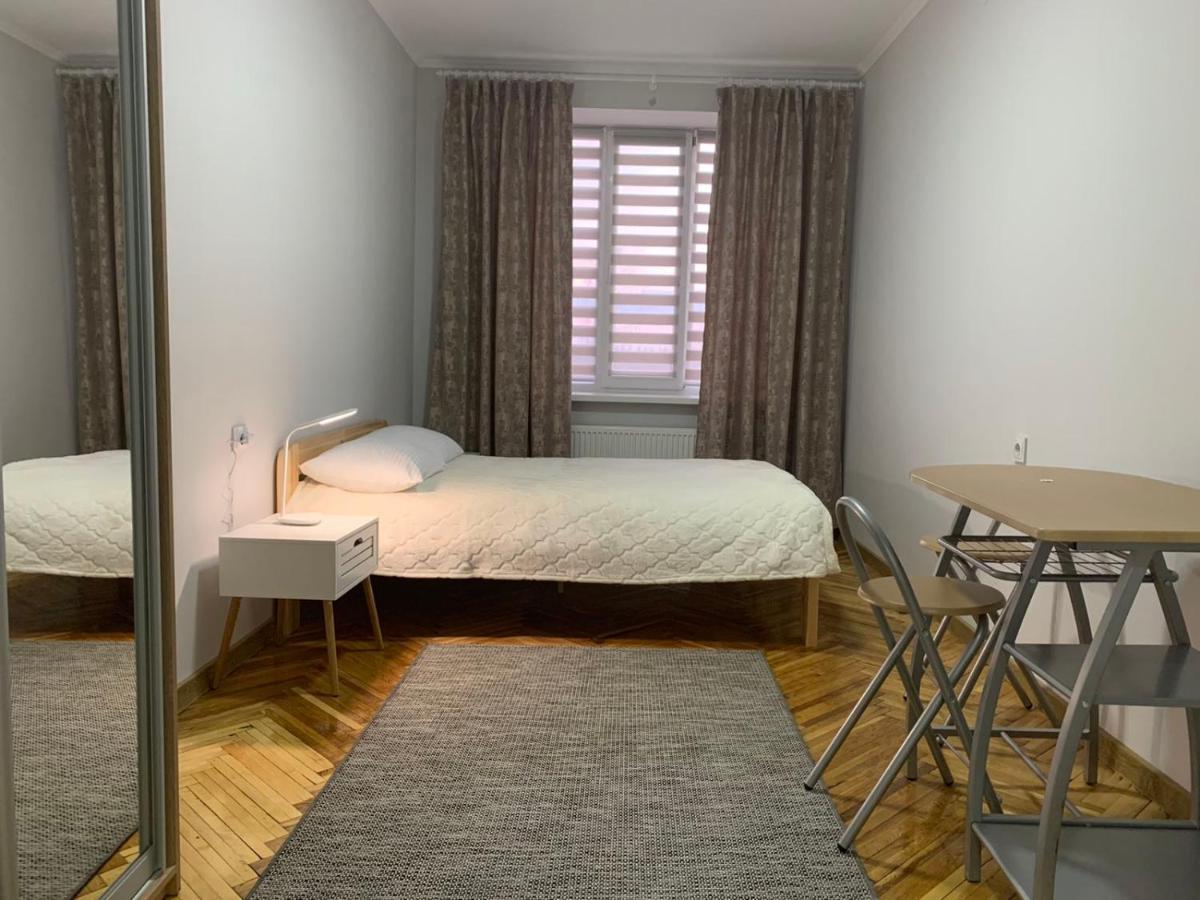 Good Rest Hostel Chemerivtsi Εξωτερικό φωτογραφία