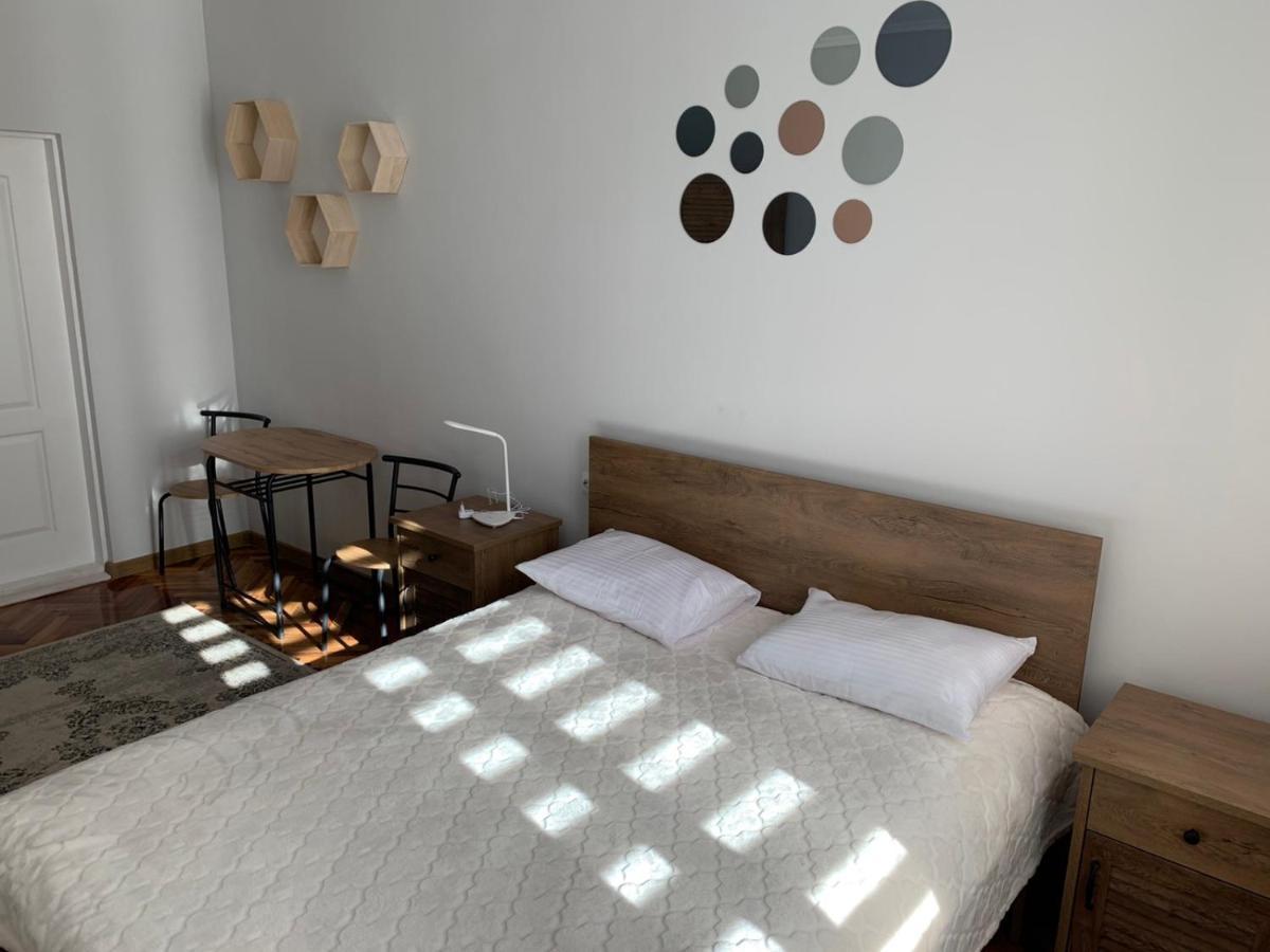 Good Rest Hostel Chemerivtsi Εξωτερικό φωτογραφία